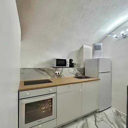 Lägenhet Cave House Menton