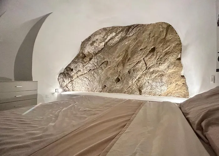 Cave House Menton