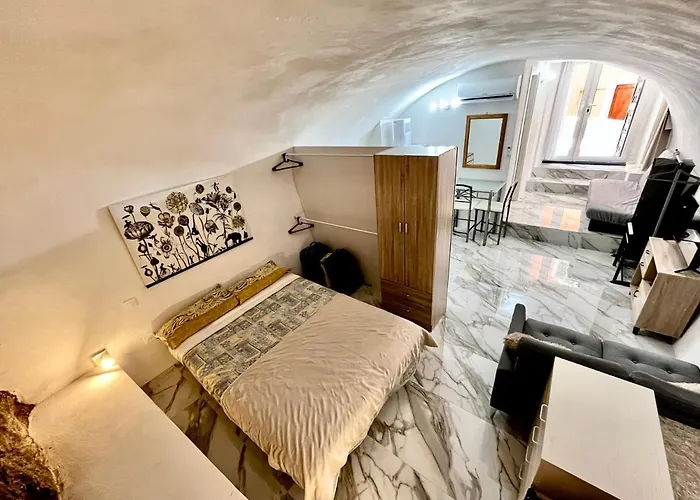 Cave House Menton